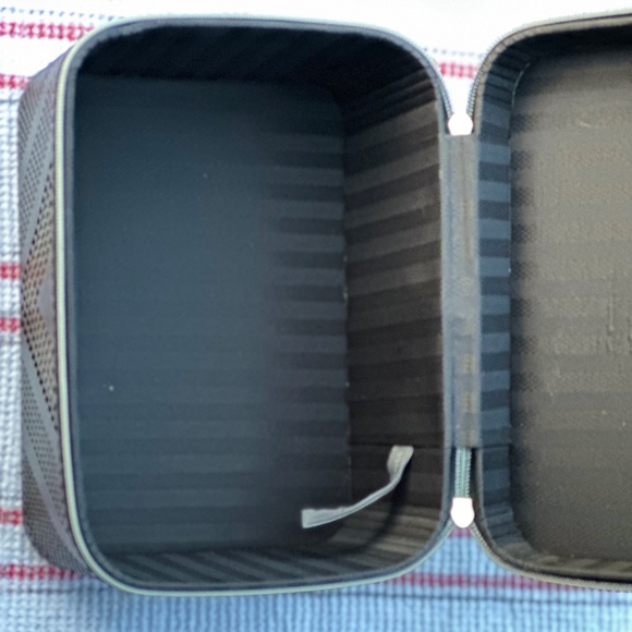 Makeup and Jewelry Organizer - Picture 7 of 16